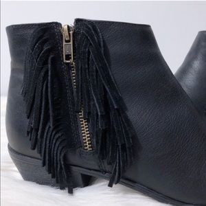 Klub Nico Zira fringe leather boot